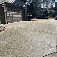 Dirty-Driveway-Deep-Clean 1